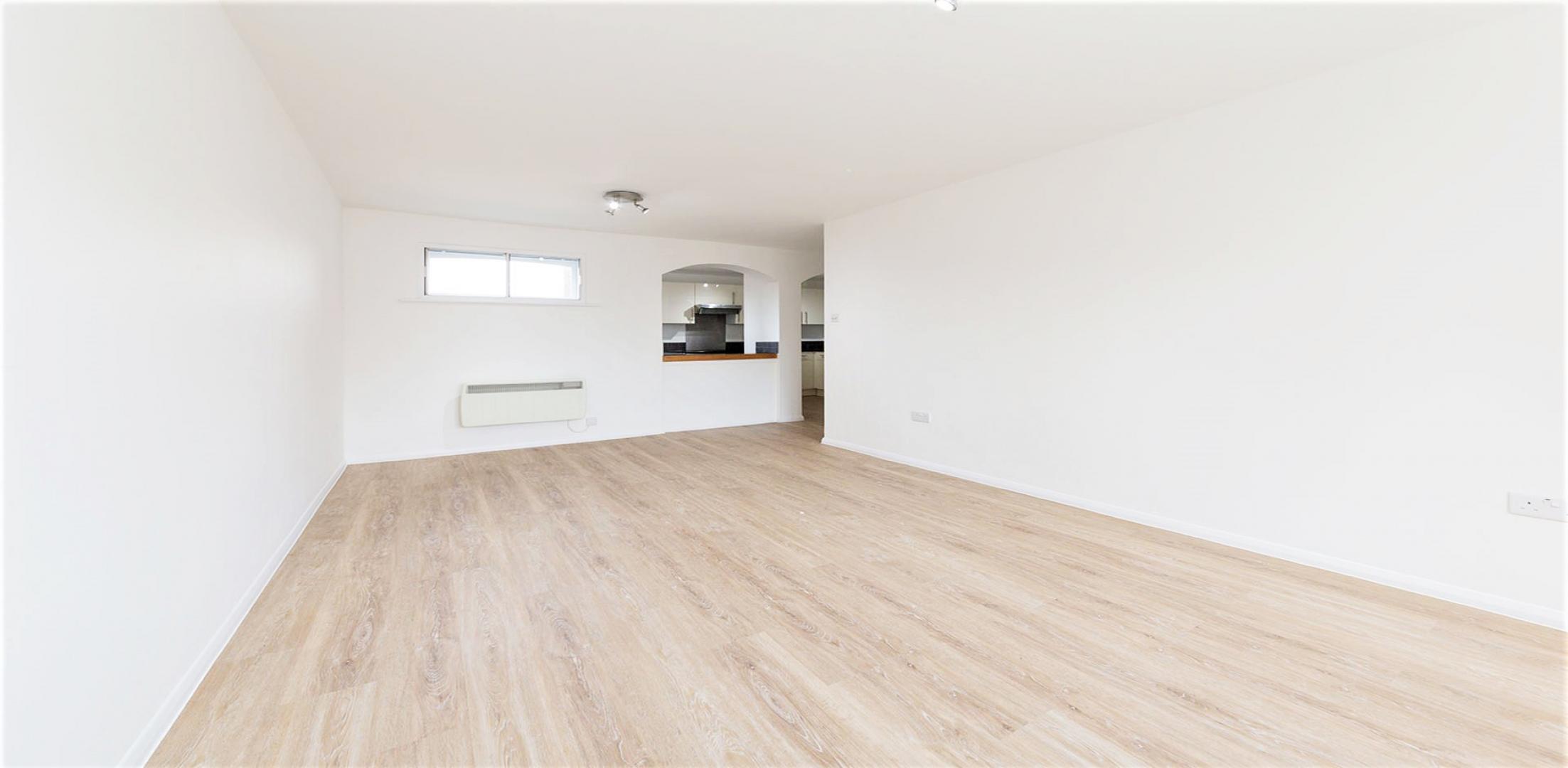 			1 Bedroom, 1 bath, 1 reception Flat			 Harrow Road, KENSAL GREEN